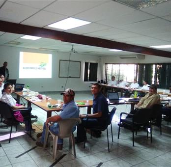 A veterinary team of Biovet S.A. visited El Salvador to conduct training