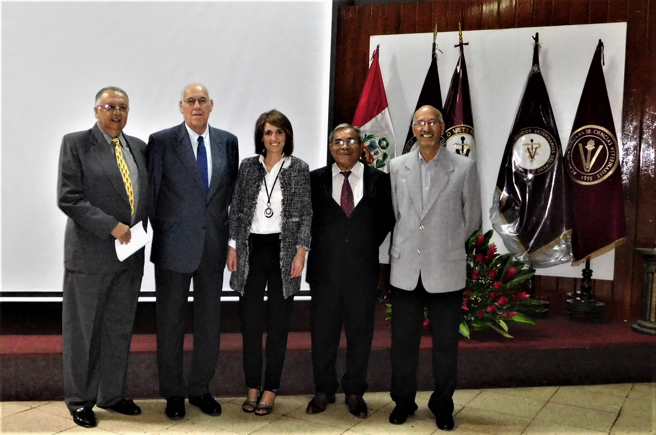 The lecture “From proplasts to pronutrients and the metagenetic generation”  in Lima